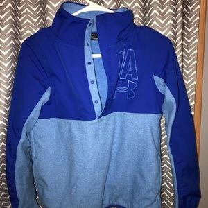 Half button sweatshirt pullover